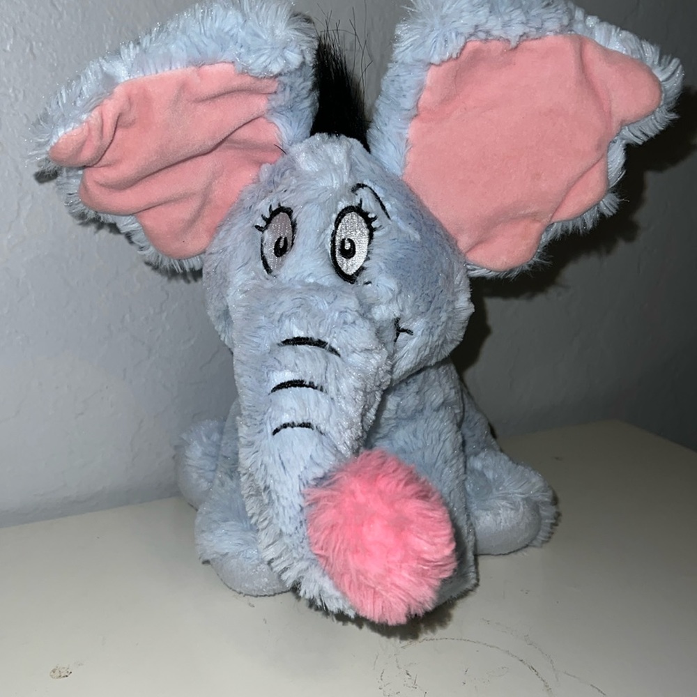 Dr. Seuss, Horton Hears A Who, lovable Elephant Plush‎ Stuffed Animal nwot
